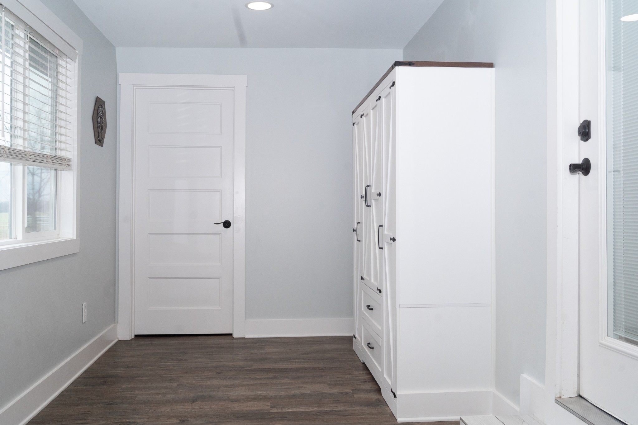 294 McDale Road Shelbyville, TN 37160 - Photo 35 of 47 a view of an entryway with wooden floor
