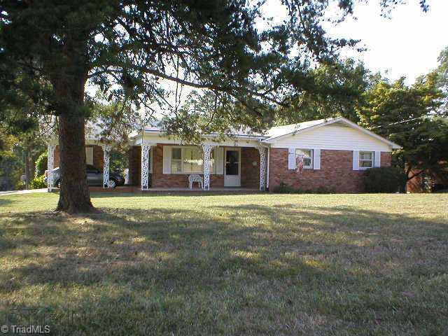 1114 Cliff Road Asheboro, NC 27203 - Photo 1 of 9 Exterior Front. 1114 Cliff Rd