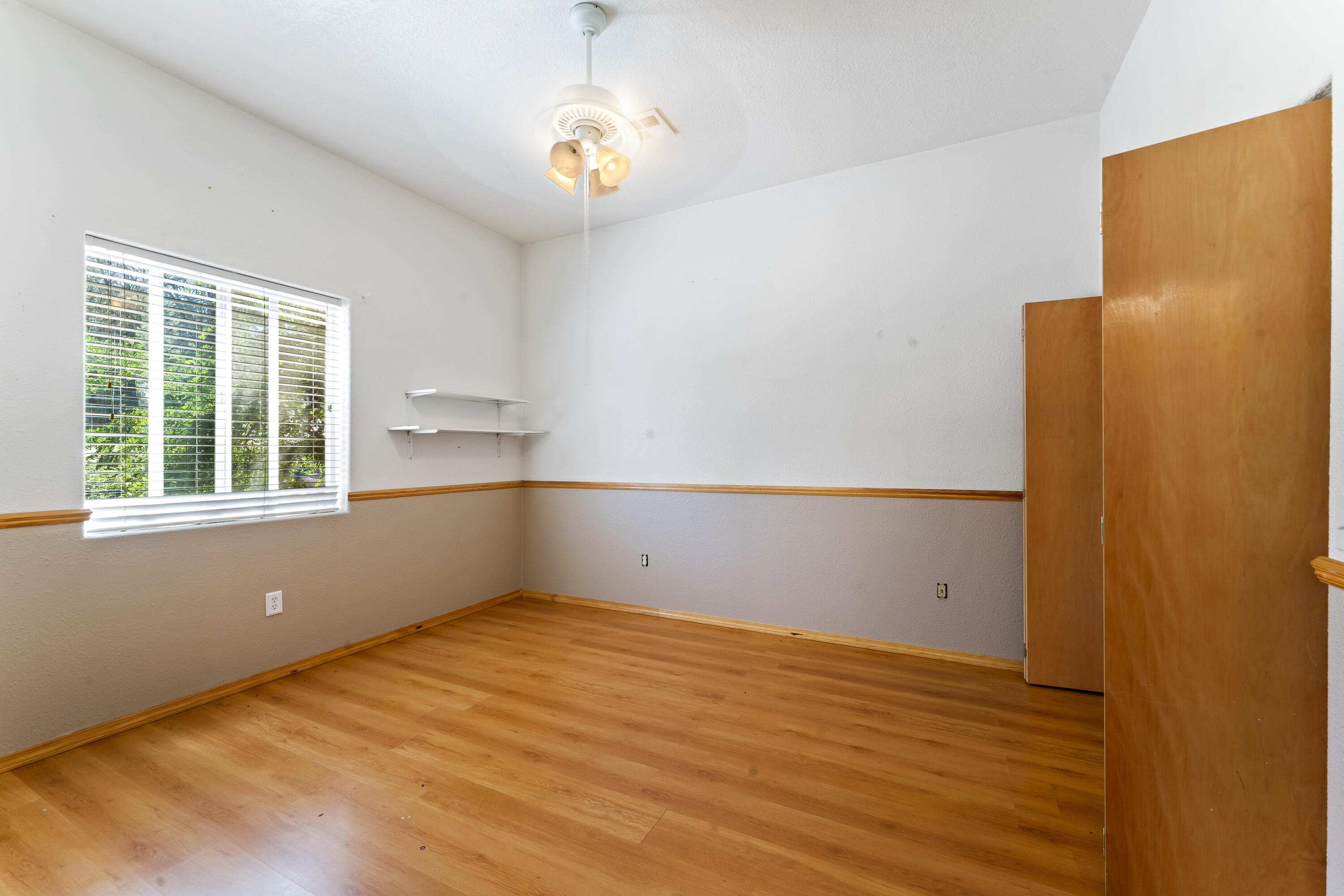 10431 Blackwell Road Central Point, OR 97502 - Photo 36 of 56 36