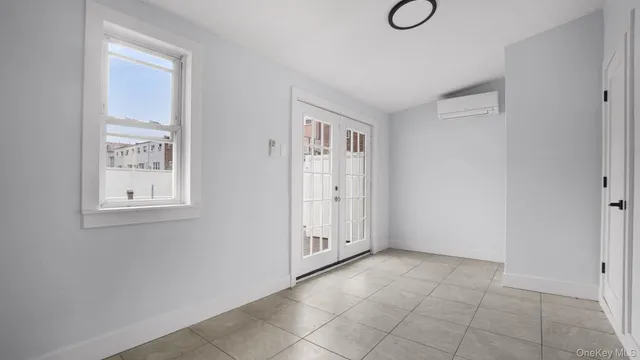 $650,000 | 2738 Miles Avenue | Throgs Neck