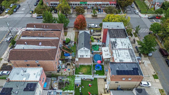 $650,000 | 2738 Miles Avenue | Throgs Neck