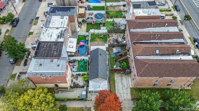 $650,000 | 2738 Miles Avenue | Throgs Neck