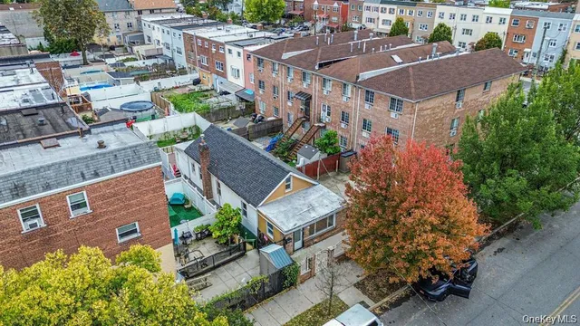 $650,000 | 2738 Miles Avenue | Throgs Neck