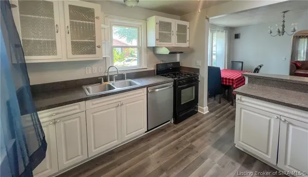 $249,900 | 1672 Garretson Lane, New Albany, IN 47150