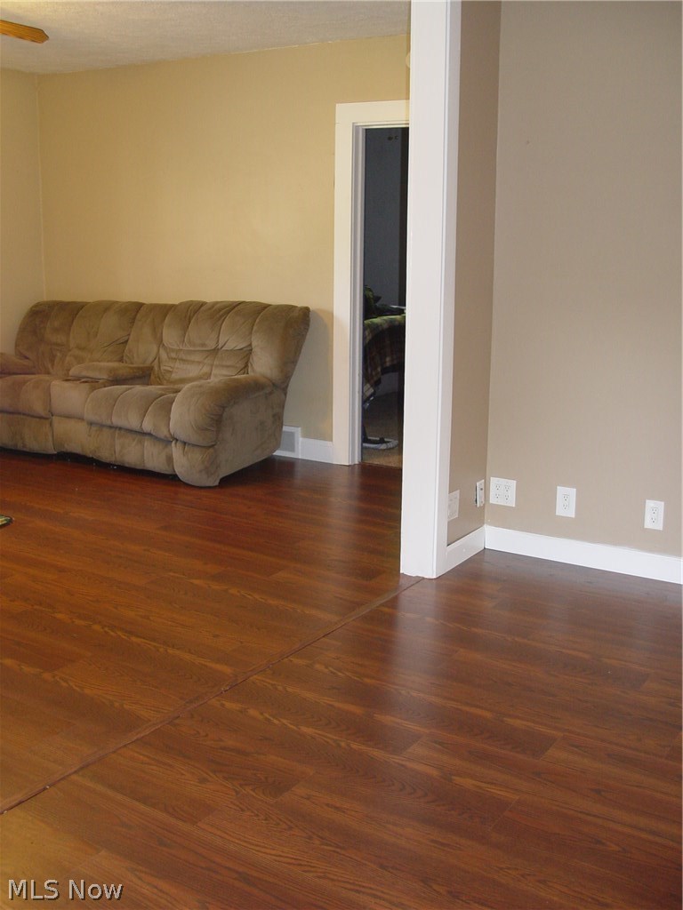 4324 North Ridge Road East Geneva, OH 44041 - Photo 13 of 24