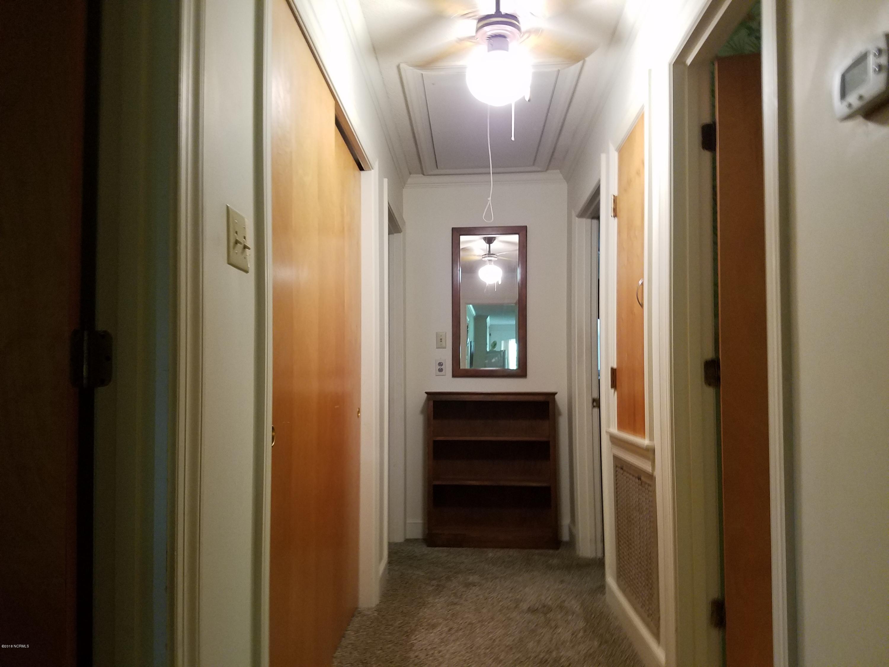 731 Cobb Road Kinston, NC 28501 - Photo 17 of 25 Hall