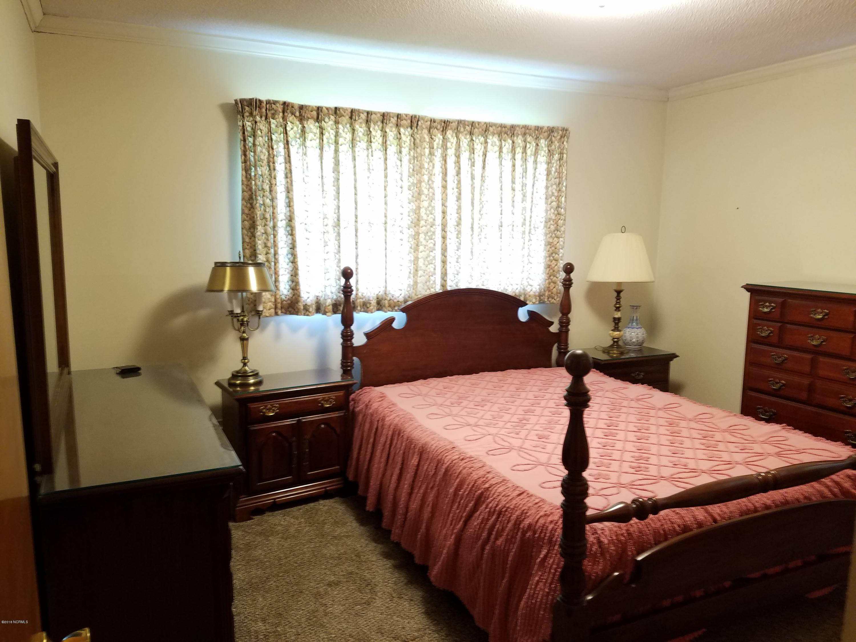 731 Cobb Road Kinston, NC 28501 - Photo 18 of 25 Master Bedroom