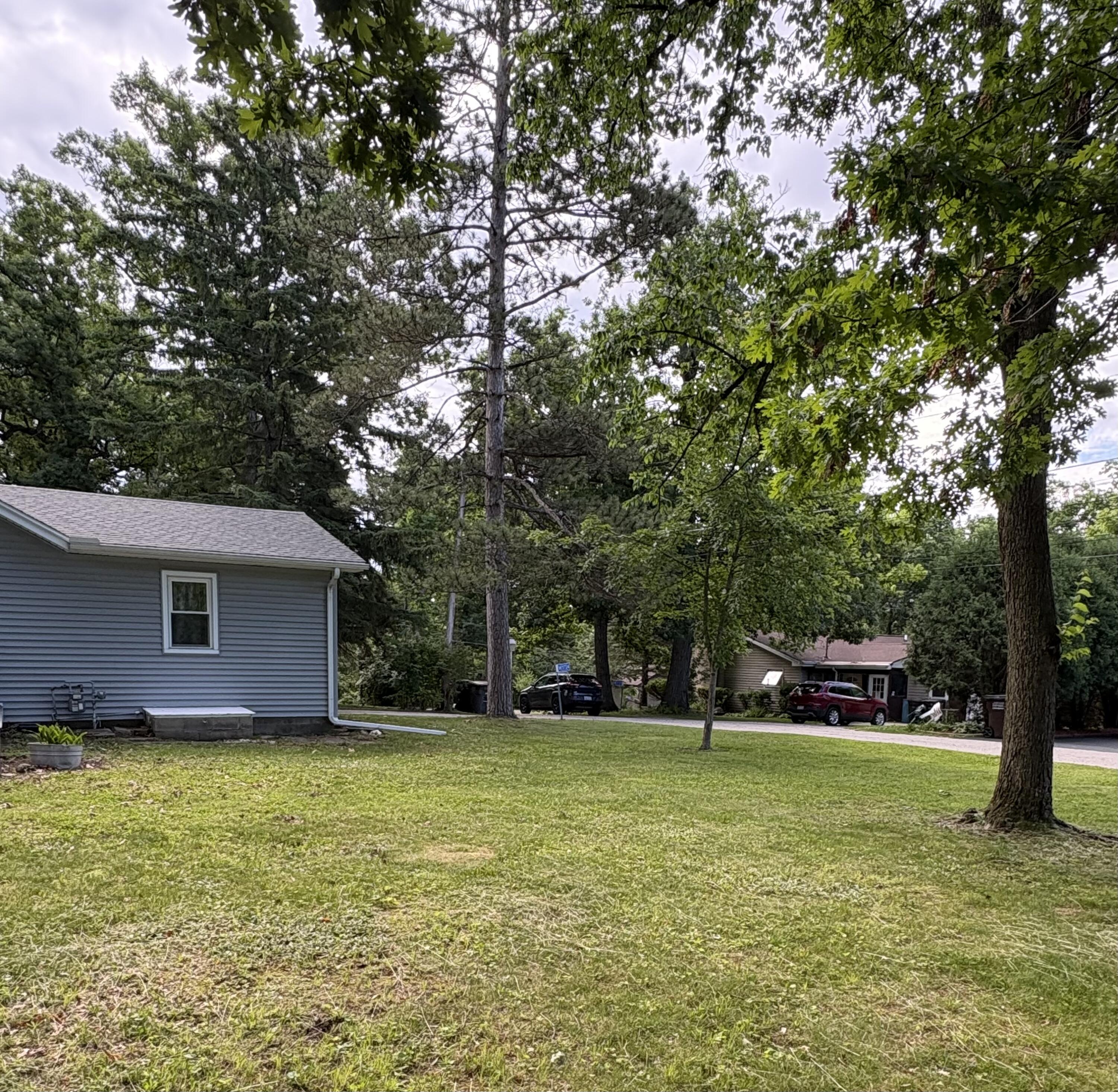 W3724 Washington Drive Geneva, WI 53147 - Photo 61 of 61 3724 washington exterior 2