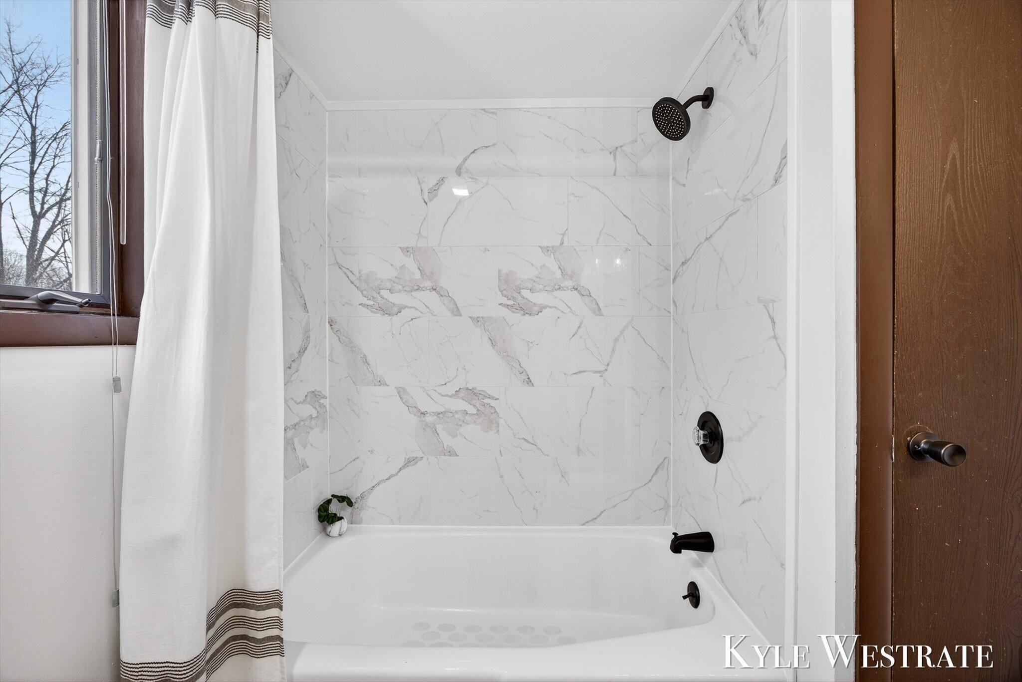 1763 East Pontaluna Road Spring Lake, MI 49456 - Photo 18 of 32 17-K1J11409