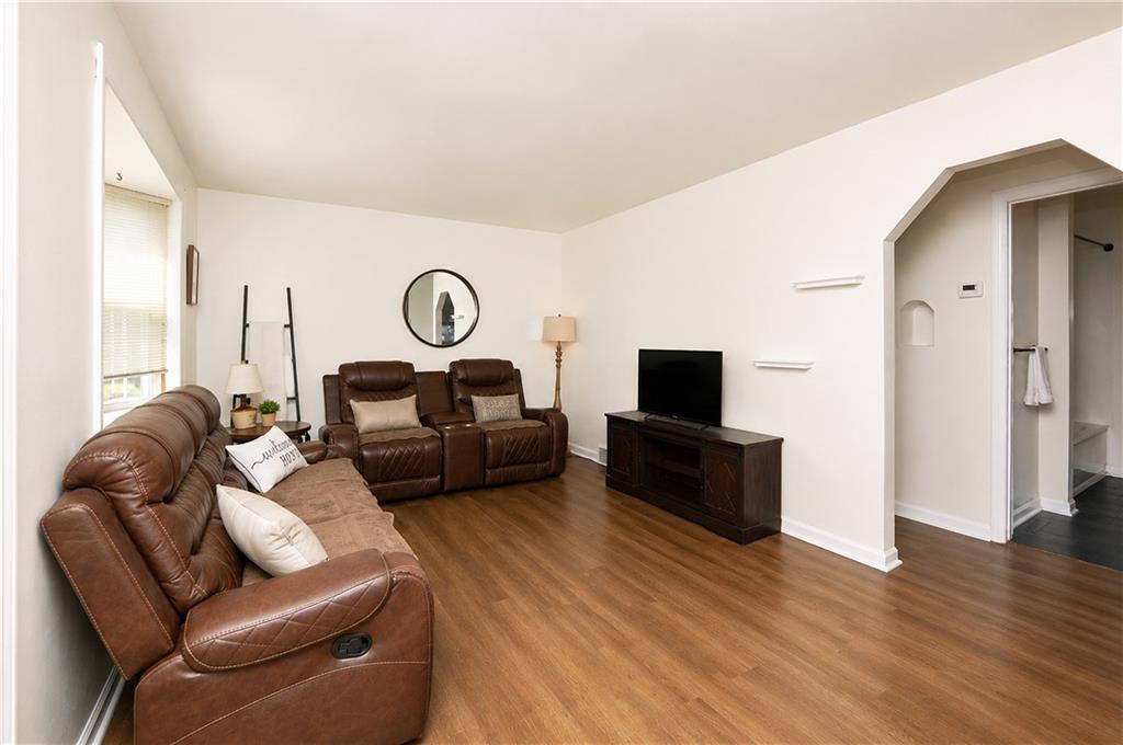 1813 Freeport Road Natrona Heights, PA 15065 - Photo 11 of 33 Gallery Image 11