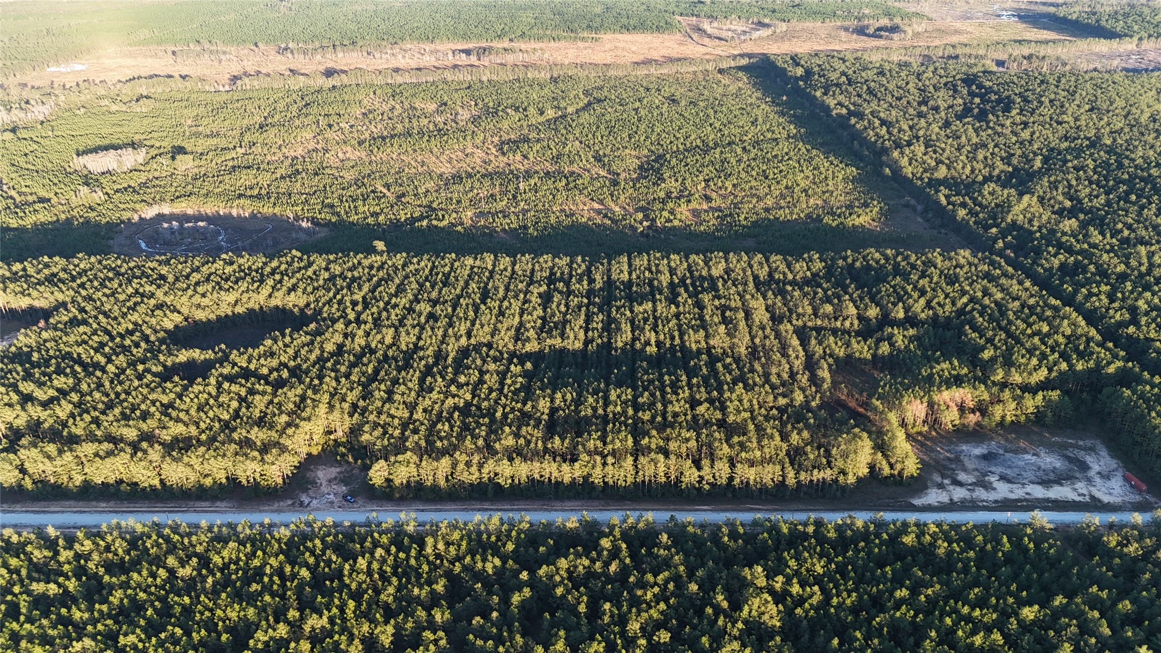 7990 Carter Ranch Road Kountze, TX 77625 - Photo 2 of 4 a view of open area of a house