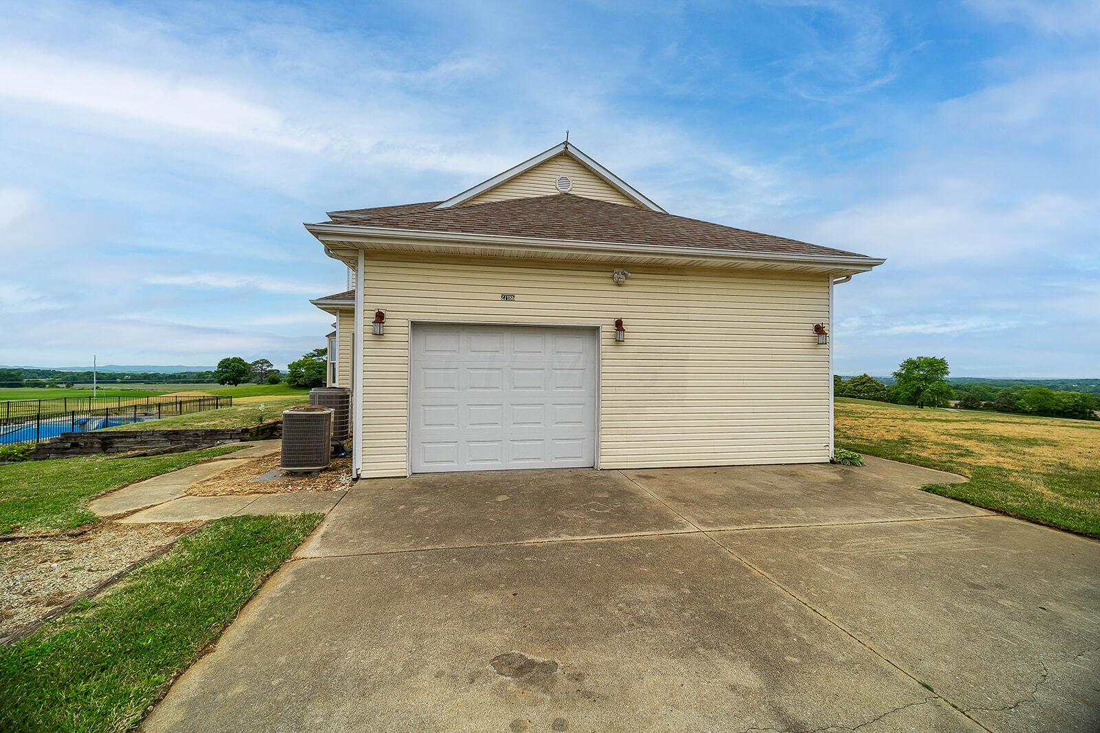 27186 Shoemaker Road Circleville, OH 43113 - Photo 57 of 65 27186 Shoemaker Road-15