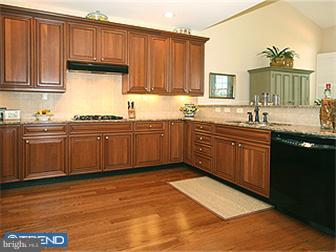 263 Sydney Road Holland, PA 18966 - Photo 6 of 12 Kitchen