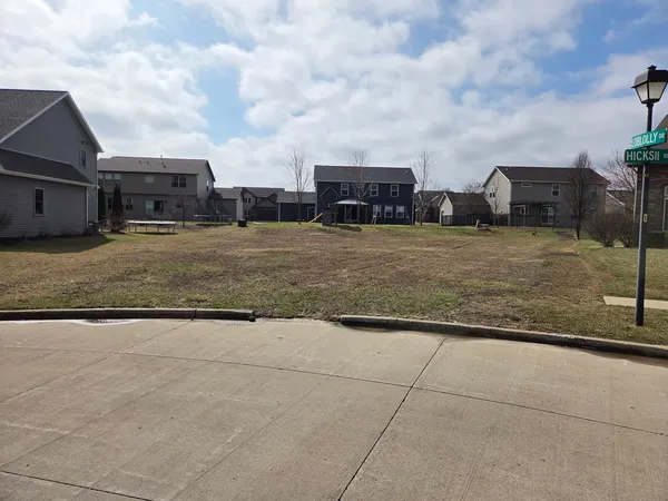 $52,500 | 1766 Hicksii Road, Normal, IL 61761