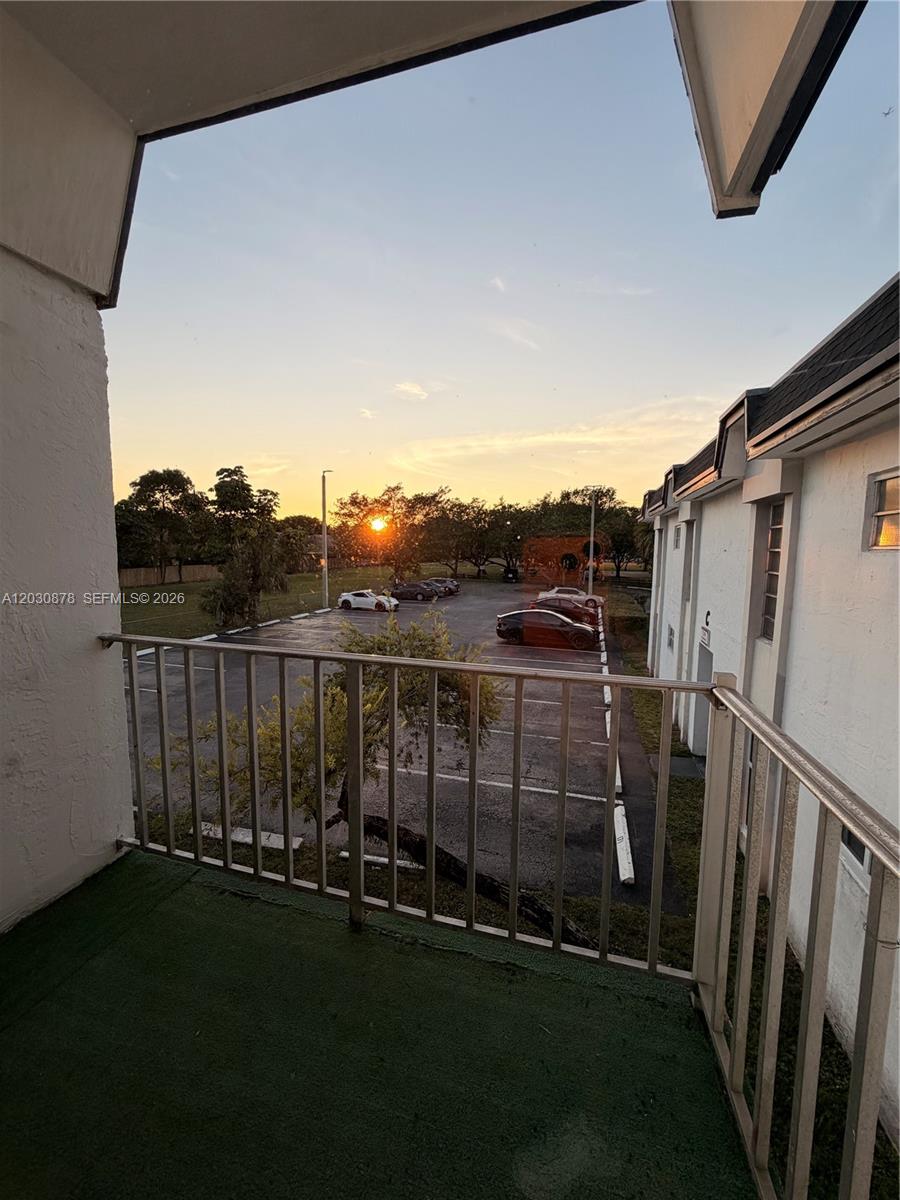 7250 Southwest 94th Place, Unit B8 Miami, FL 33173 - Photo 6 of 23