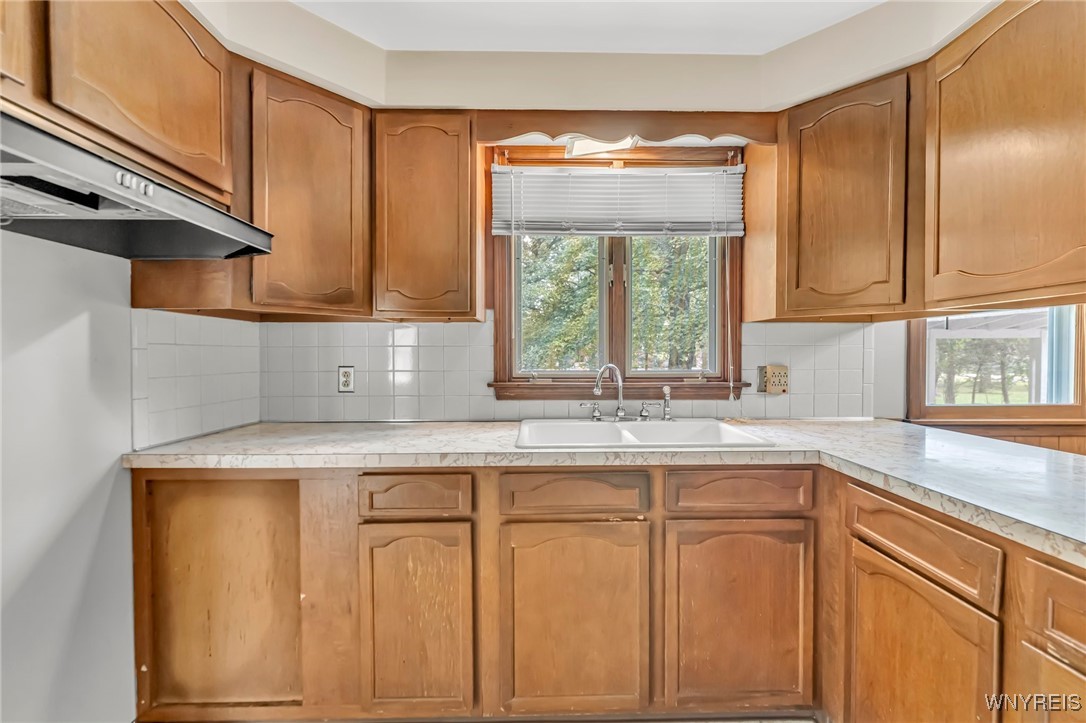 6 Impala Parkway Lancaster, NY 14086 - Photo 12 of 49 Kitchen with tons of cabinetry