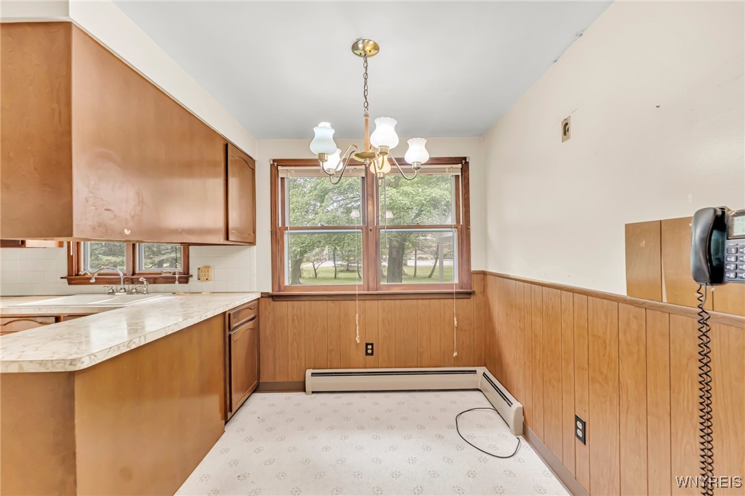 6 Impala Parkway Lancaster, NY 14086 - Photo 20 of 49 Eat-in area in kitchen