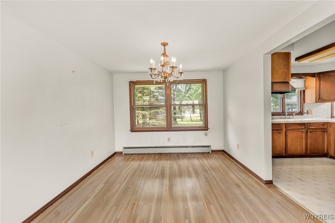 6 Impala Parkway Lancaster, NY 14086 - Photo 24 of 49 Dining room