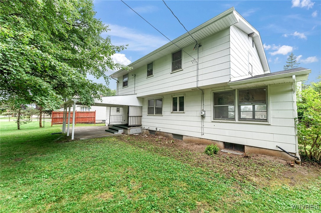 6 Impala Parkway Lancaster, NY 14086 - Photo 5 of 49 Rear yard