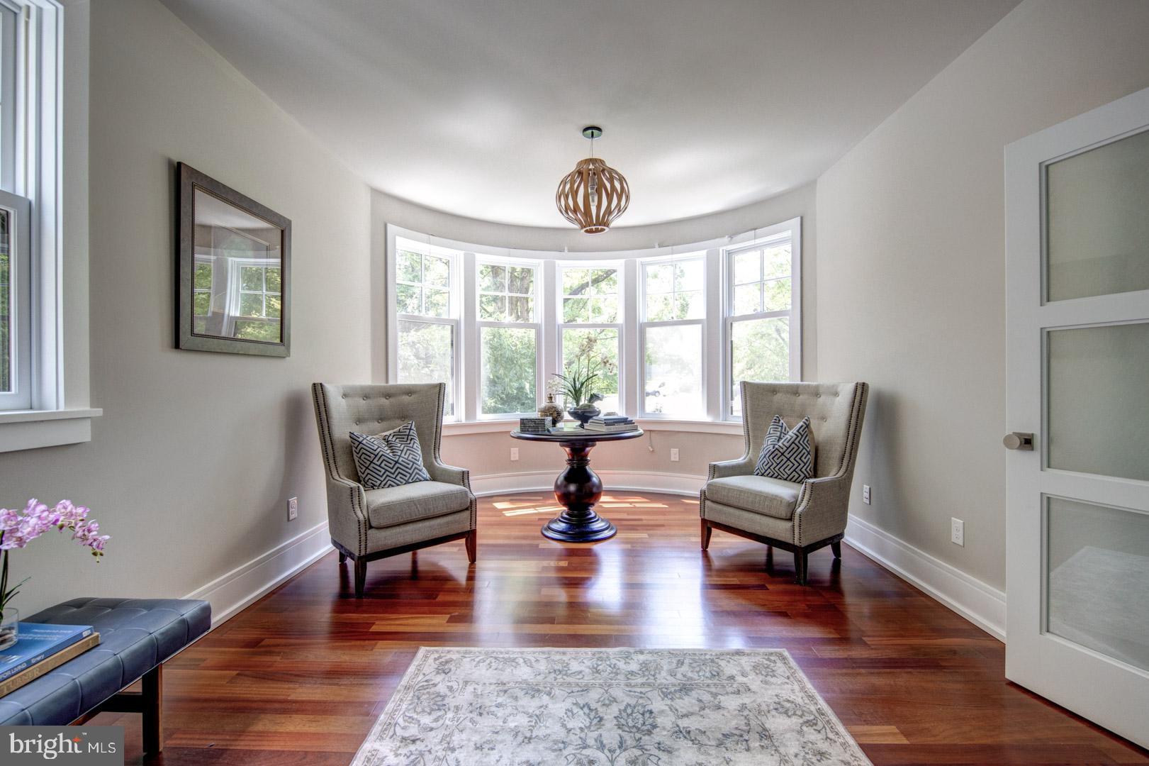 123 Cambria Court Wayne, PA 19087 - Photo 11 of 42 Living room