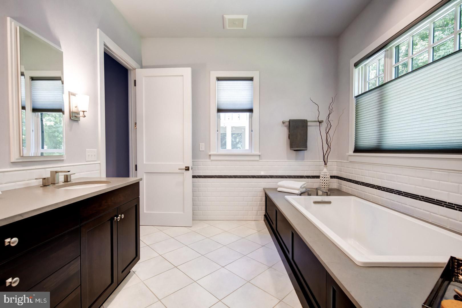 123 Cambria Court Wayne, PA 19087 - Photo 25 of 42 Spa like master bath