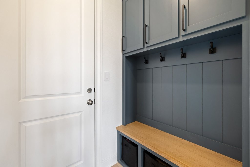 365 Pear Tree Lane Austin, TX 78737 - Photo 19 of 39 a view of cabinets