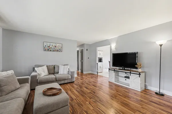 $289,900 | 3408 Hathaway Lane, Jackson, MI 49201