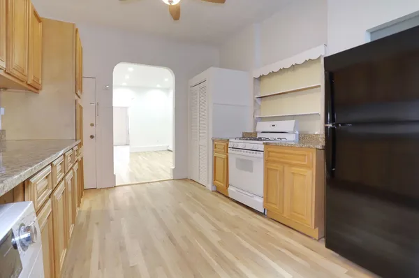 $549,000 | 402 Grand Street, Unit 202, Hoboken, NJ 07030