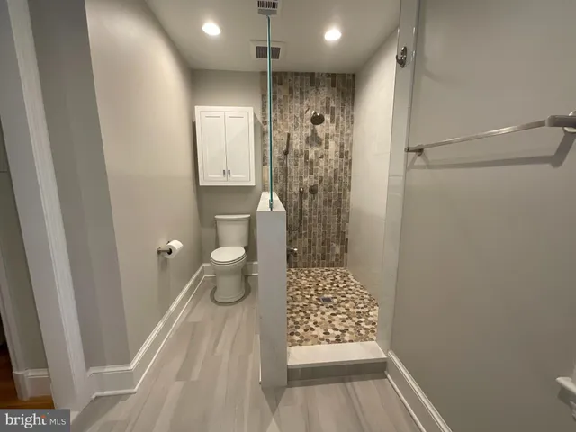 $5,700 | 1317 19th Road South, Arlington, VA 22202