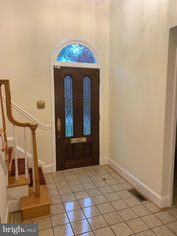 $5,700 | 1317 19th Road South, Arlington, VA 22202