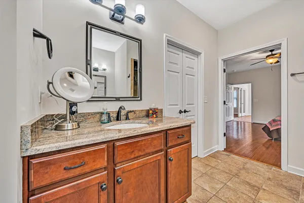 $622,500 | 7125 Linn Cove Court, Roanoke, VA 24018