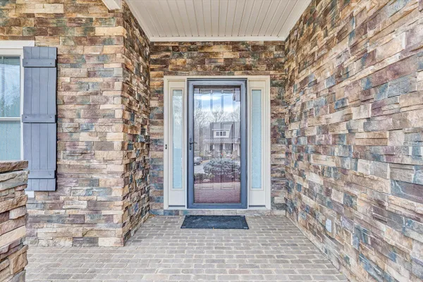 $622,500 | 7125 Linn Cove Court, Roanoke, VA 24018