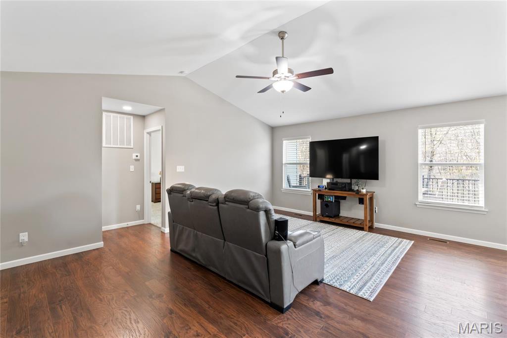 813 Boulder Crest Court Eureka, MO 63025 - Photo 15 of 33