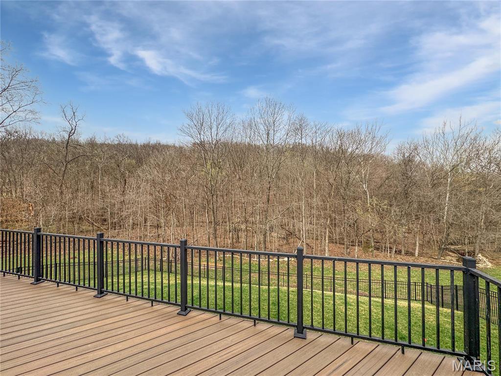 813 Boulder Crest Court Eureka, MO 63025 - Photo 2 of 33