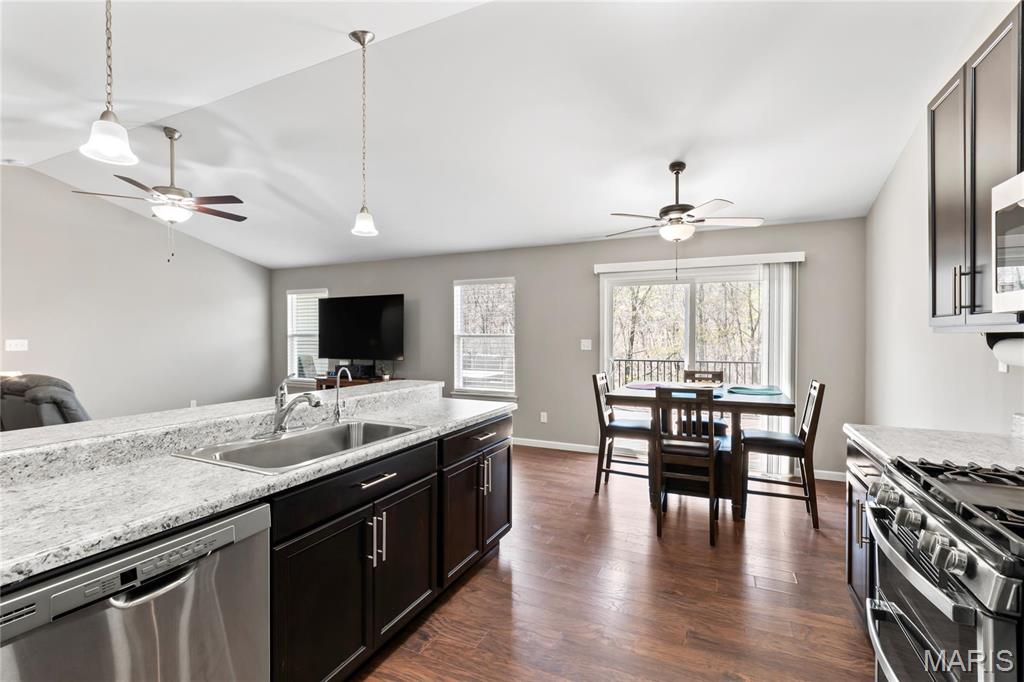 813 Boulder Crest Court Eureka, MO 63025 - Photo 22 of 33