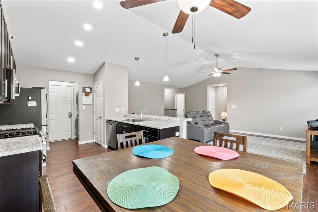 813 Boulder Crest Court Eureka, MO 63025 - Photo 23 of 33