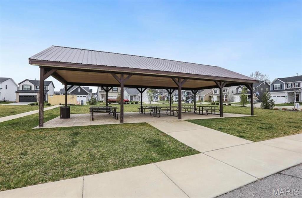 813 Boulder Crest Court Eureka, MO 63025 - Photo 6 of 33