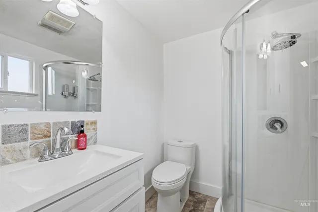 $375,000 | 104 River Avenue, Horseshoe Bend, ID 83629