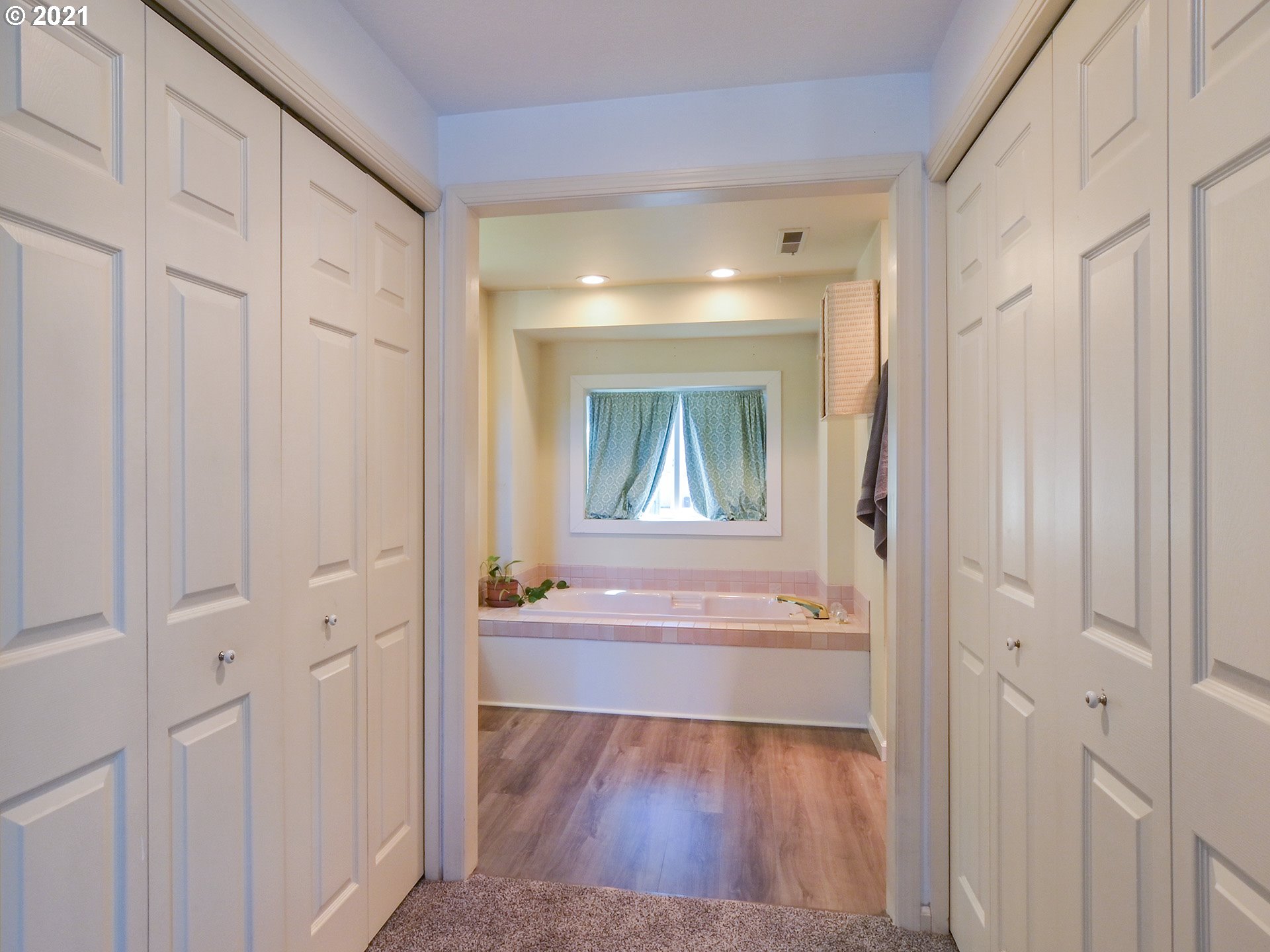 430 67th Street Springfield, OR 97478 - Photo 14 of 30