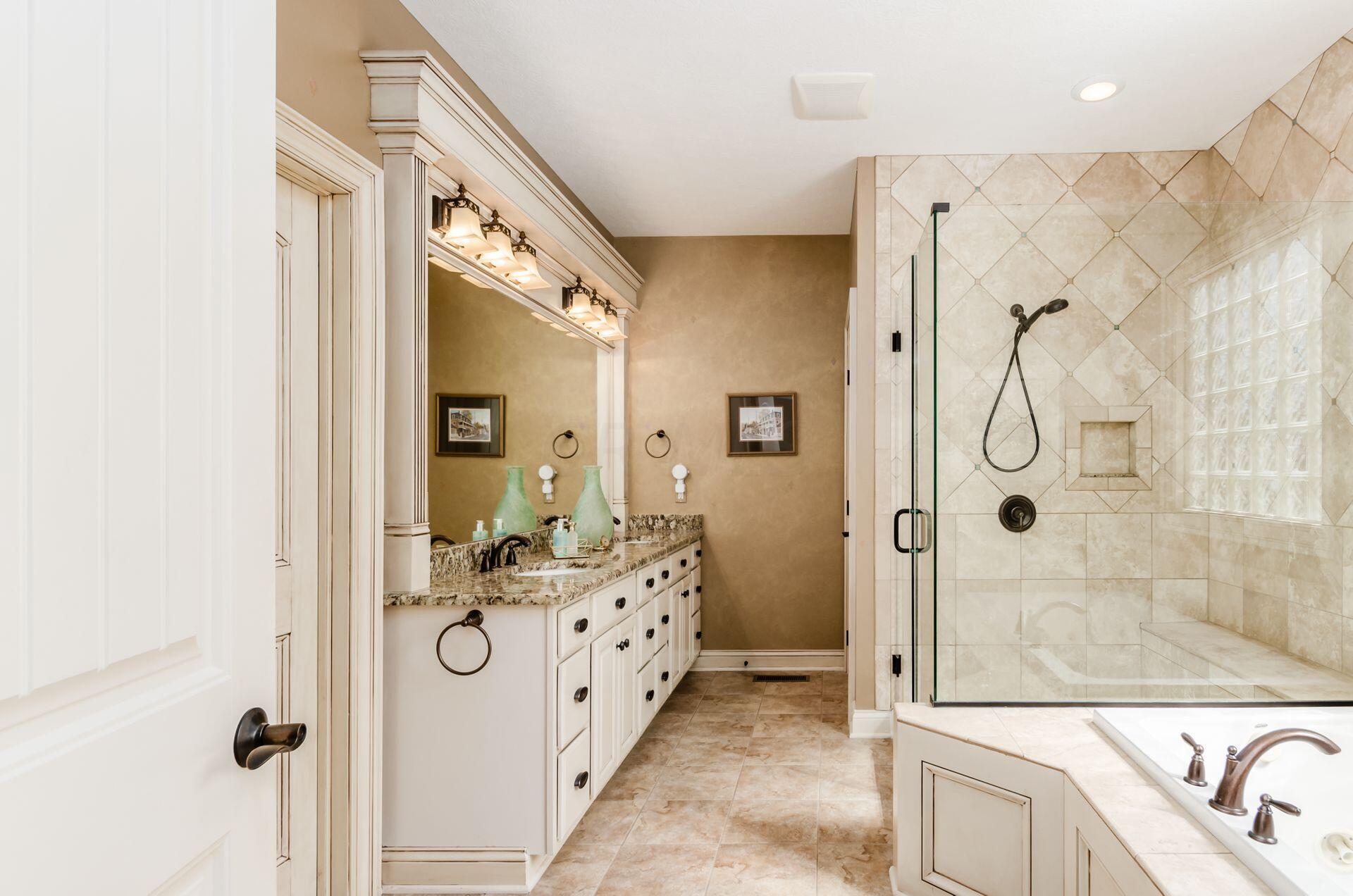 5410 Slater Ridge Westerville, OH 43082 - Photo 47 of 78 Owner suite bath