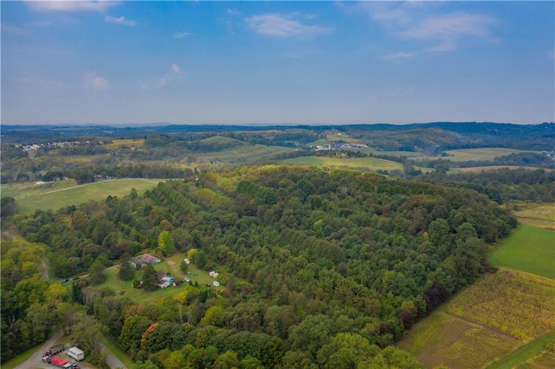 147 Anna Goodman Road Latrobe, PA 15650 - Photo 3 of 19 Gallery Image 3
