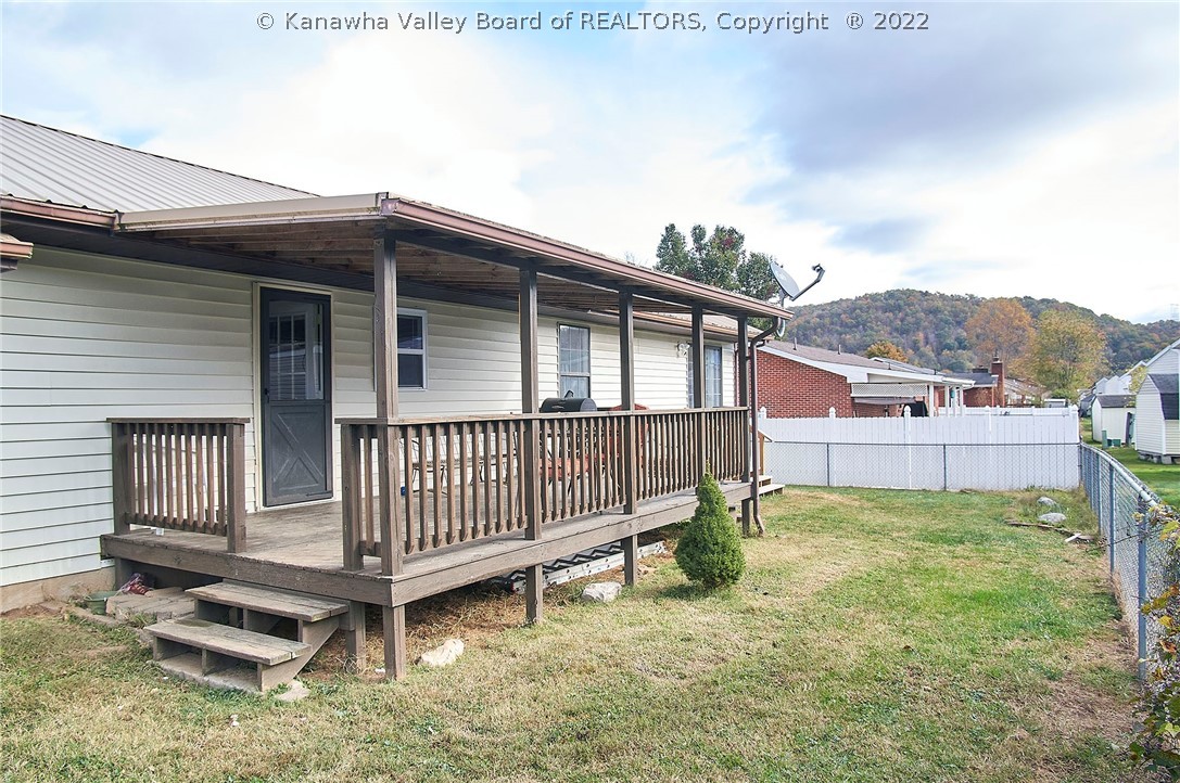 110 Rolling Acres Road Winfield, WV 25213 - Photo 35 of 42 Gallery Image 35