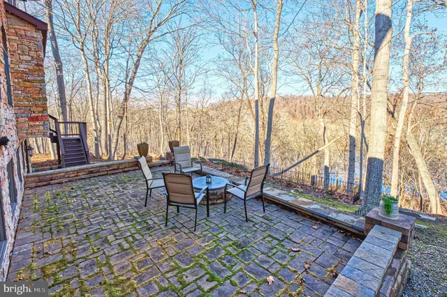 $939,900 | 222 Barred Owl Lane, Boyce, VA 22620