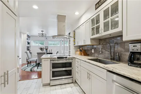 $460,000 | 5936 Magazine Street, Unit 8, New Orleans, LA 70115