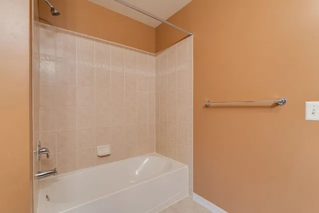 $3,000 | 6 Carpenter Court, Jersey City, NJ 07305