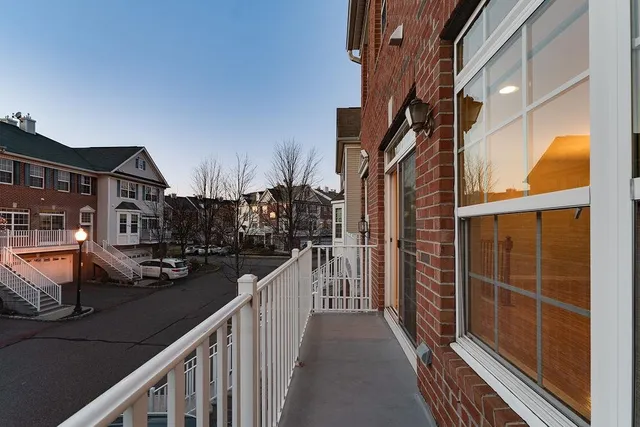 $3,000 | 6 Carpenter Court, Jersey City, NJ 07305