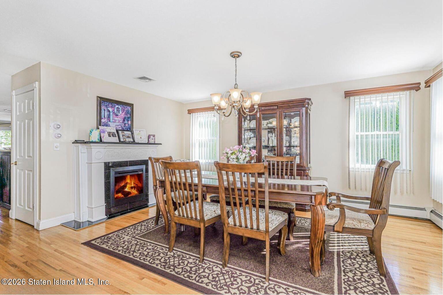 440 Harold Avenue Staten Island, NY 10312 - Photo 12 of 52 12