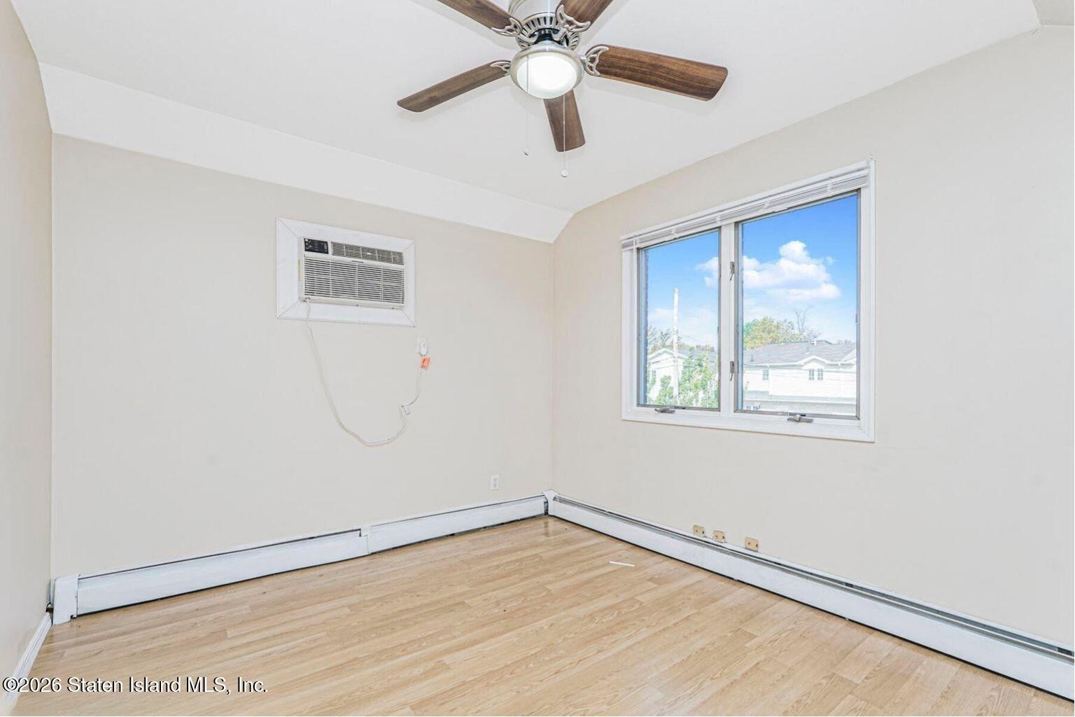 440 Harold Avenue Staten Island, NY 10312 - Photo 19 of 52 19