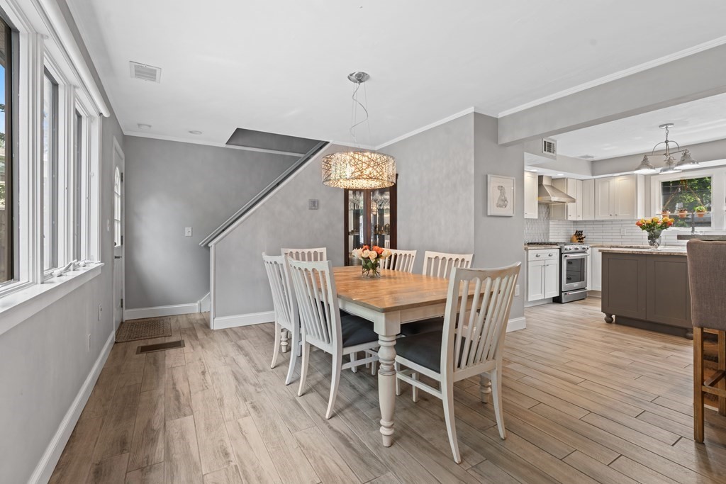 33 Curtis Road Natick, MA 01760 - Photo 9 of 24 Gallery Image 9