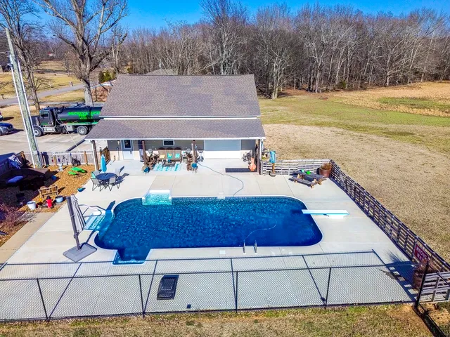 $775,000 | 182 Old Camargo Road, Fayetteville, TN 37334